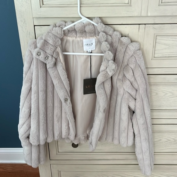 Le Lis cardigan sweater size small New with Tags - Picture 1 of 5